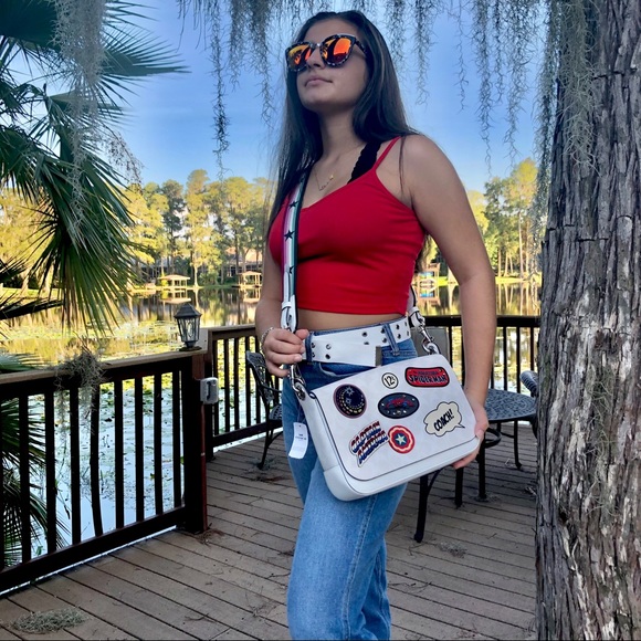 Host Pick Coach MARVEL Captain America Spiderman - Picture 10 of 15